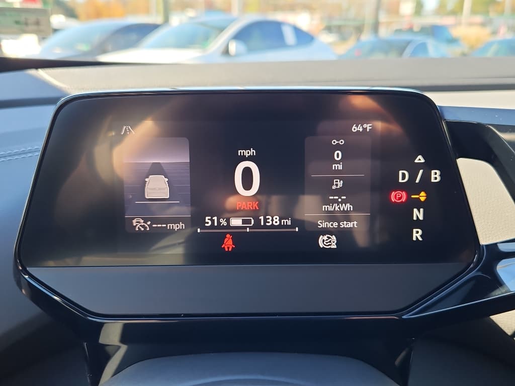 2023 Volkswagen ID.4 view 8