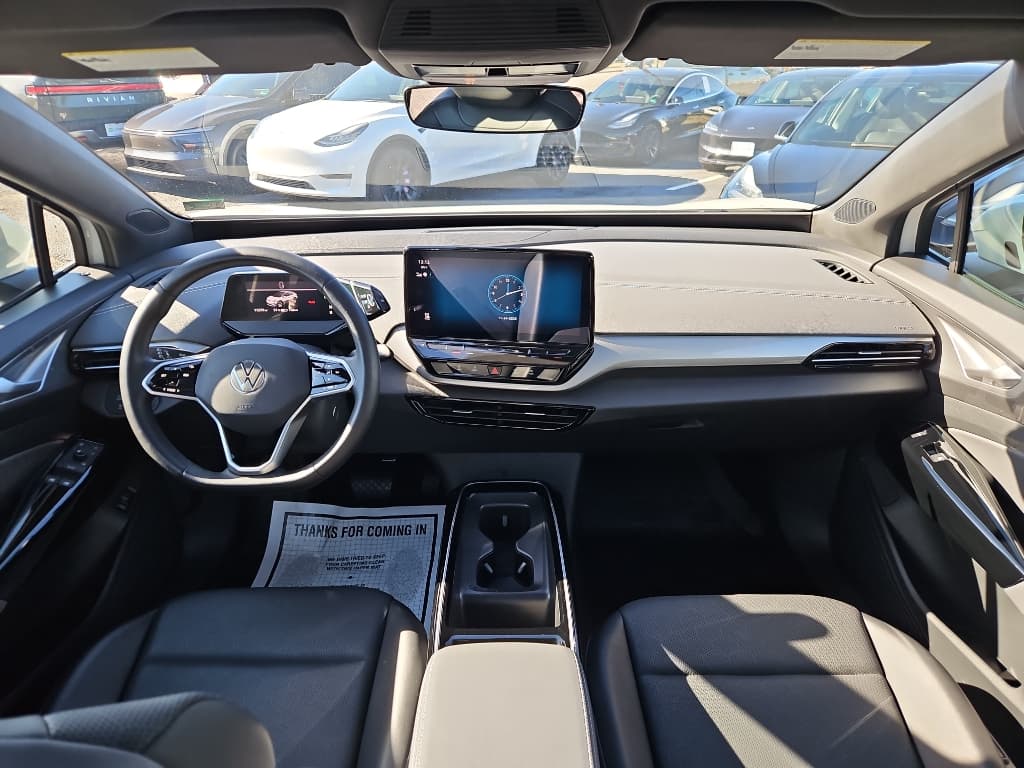 2023 Volkswagen ID.4 view 16