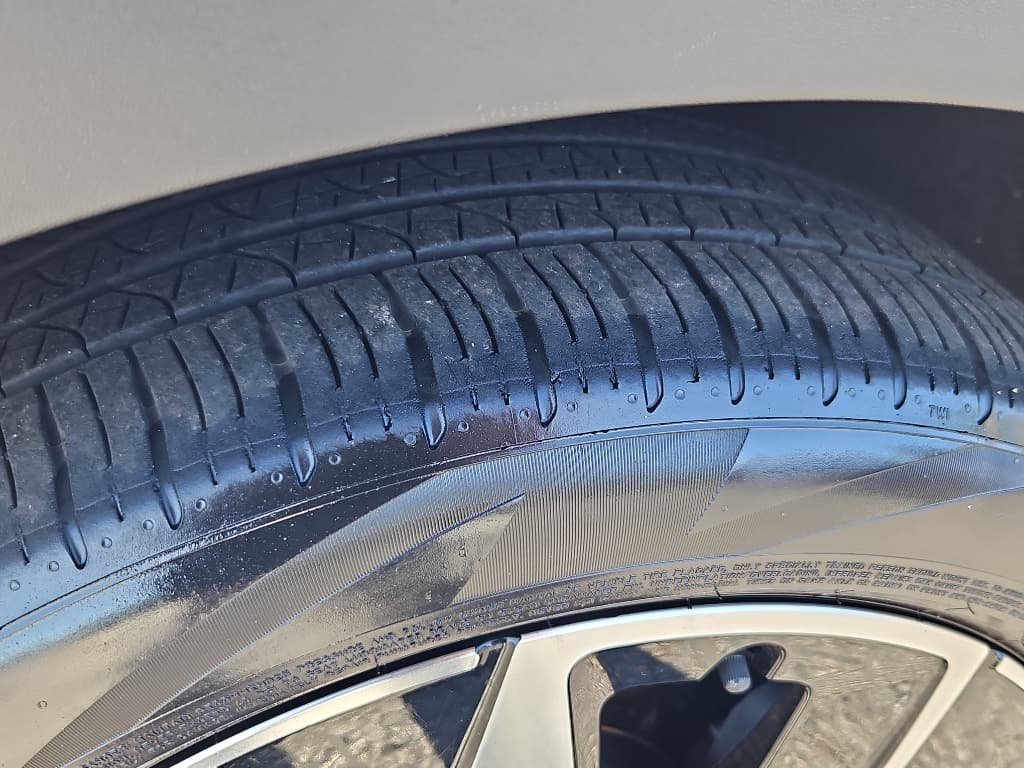 2023 Volkswagen ID.4 view 27