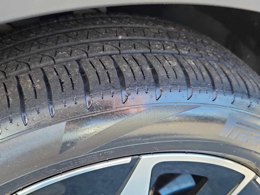 2023 Volkswagen ID.4 view 33