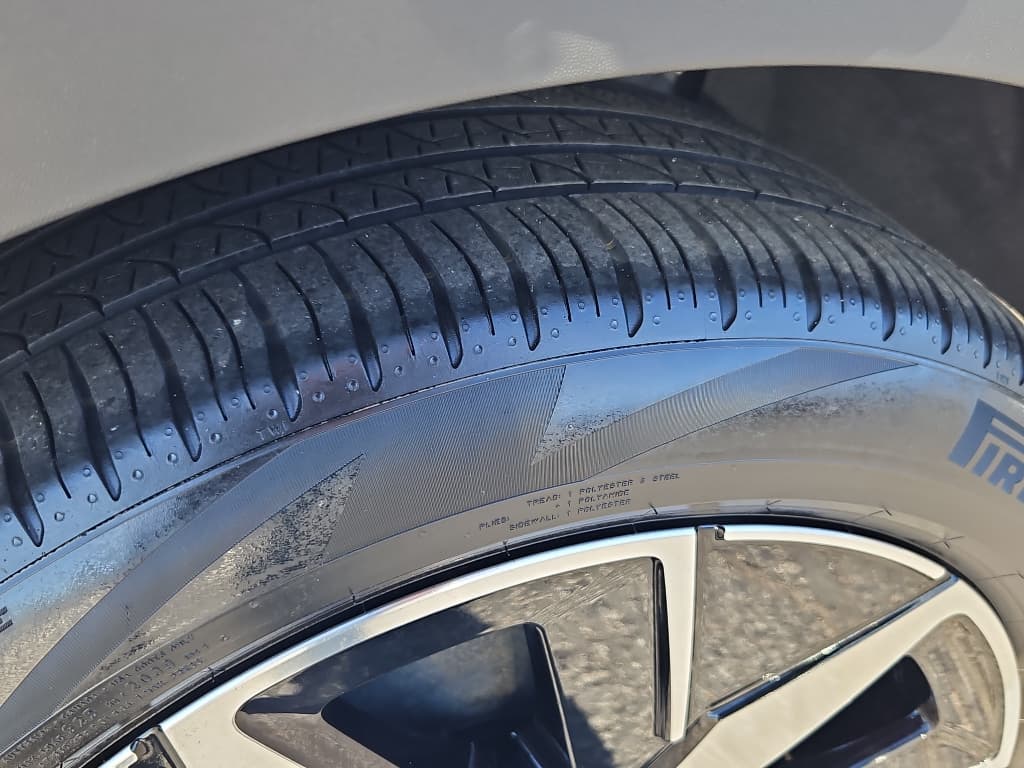 2023 Volkswagen ID.4 view 29