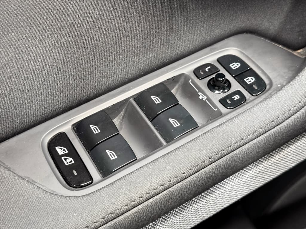 2021 Polestar Polestar 2 view 7