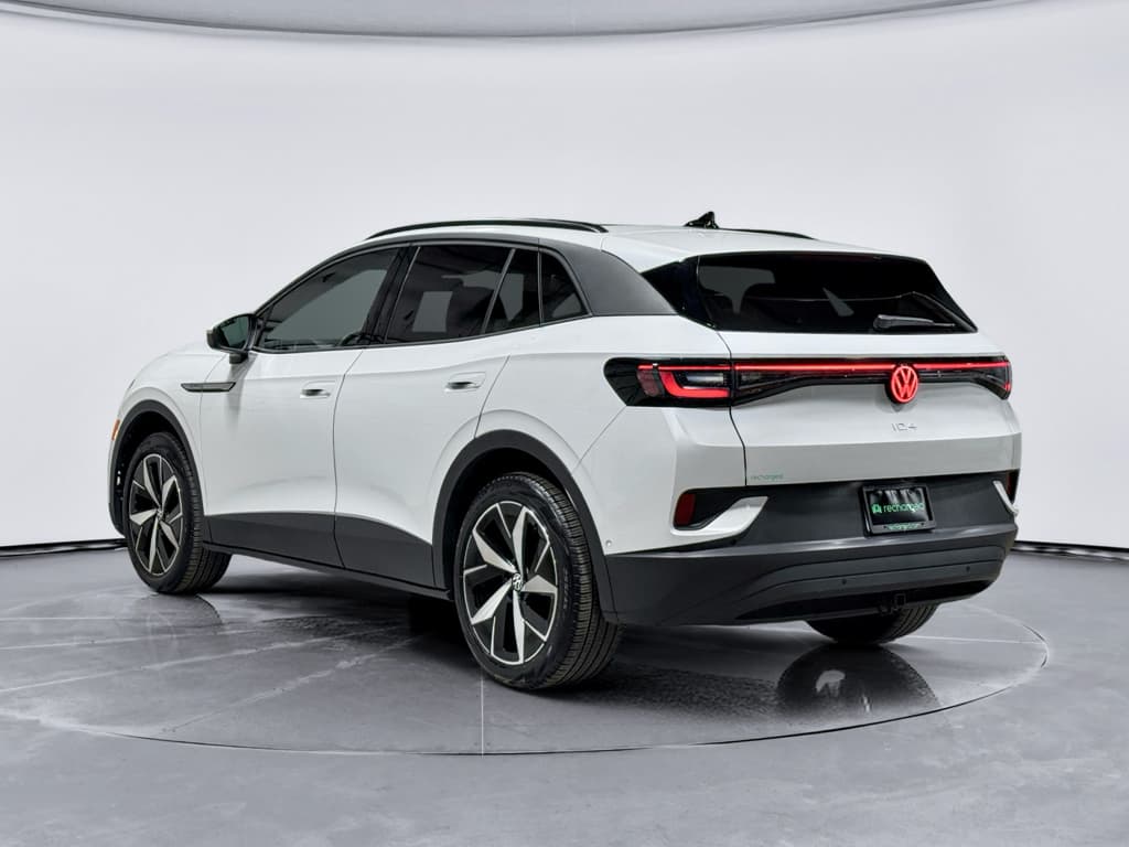 2023 Volkswagen ID.4 view 2