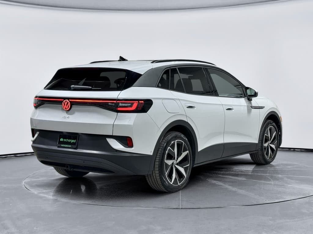 2023 Volkswagen ID.4 view 3