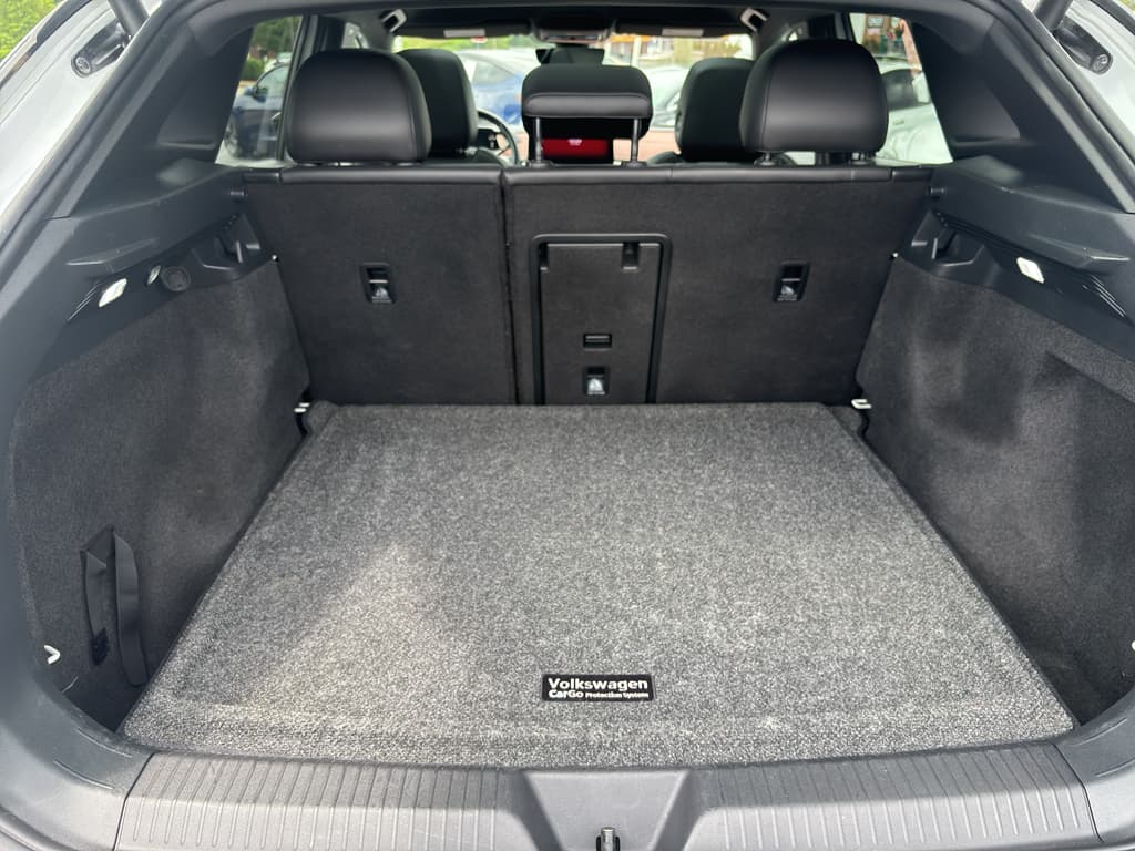 2021 Volkswagen ID.4 view 18