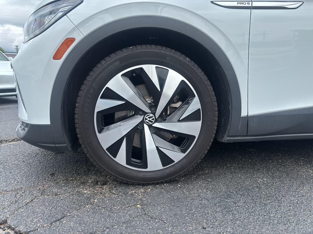 2021 Volkswagen ID.4 view 23