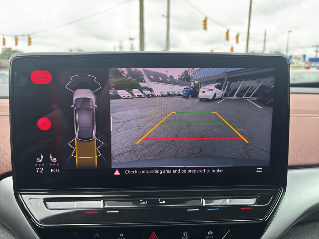 2021 Volkswagen ID.4 view 10