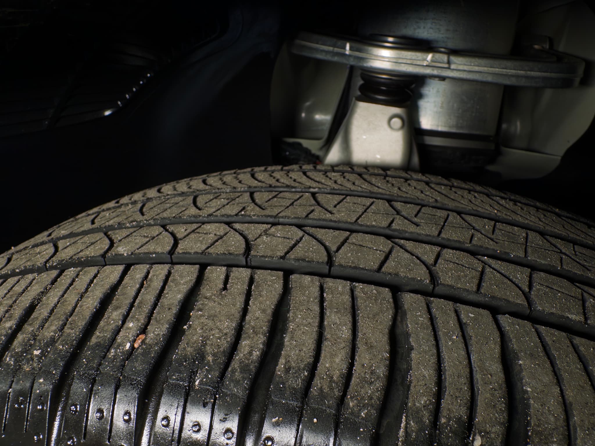 2023 Rivian R1T view 31
