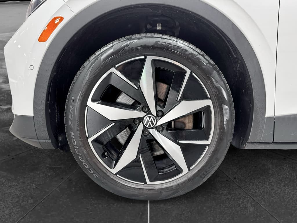 2023 Volkswagen ID.4 view 31