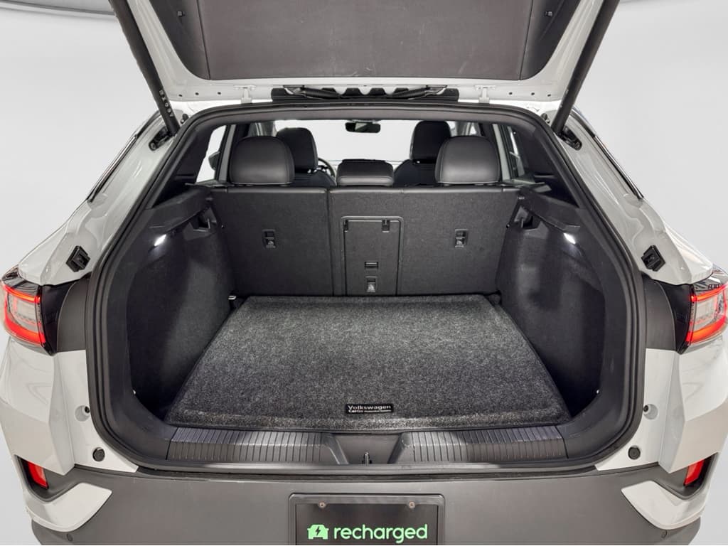 2023 Volkswagen ID.4 view 27