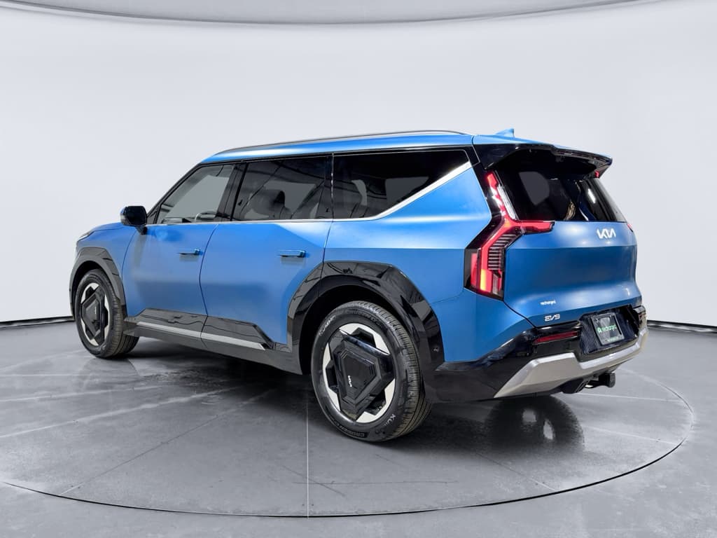 2024 Kia EV9 view 2