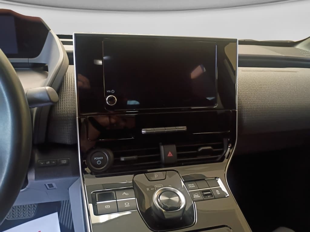 2023 Subaru Solterra view 9