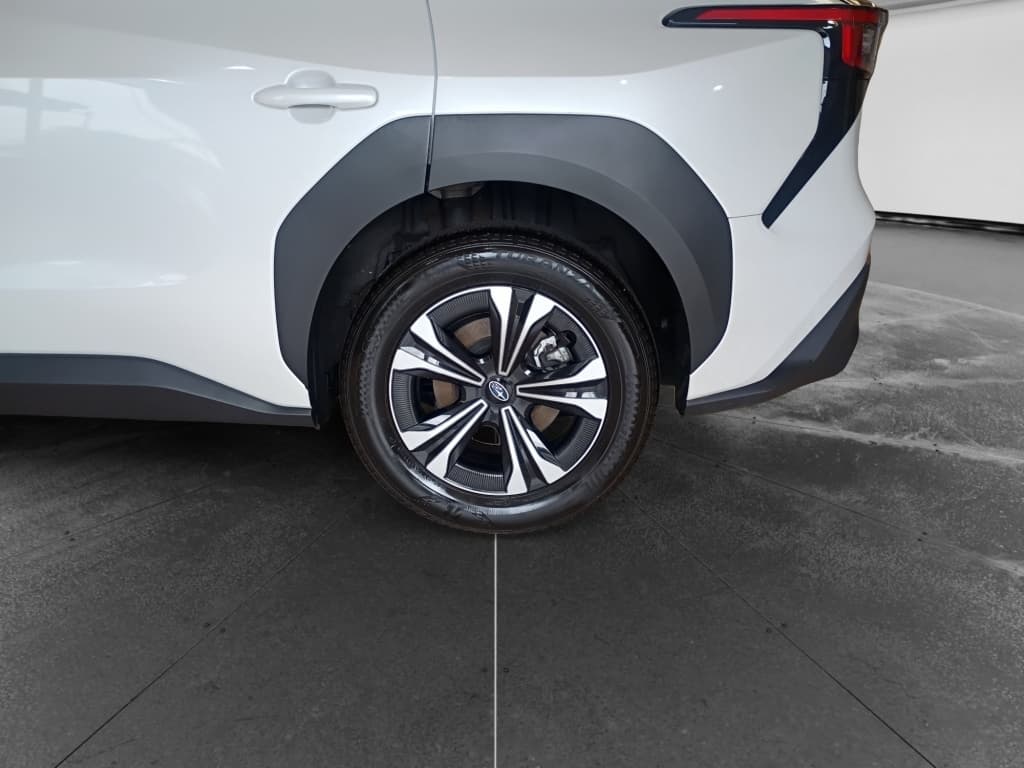 2023 Subaru Solterra view 14