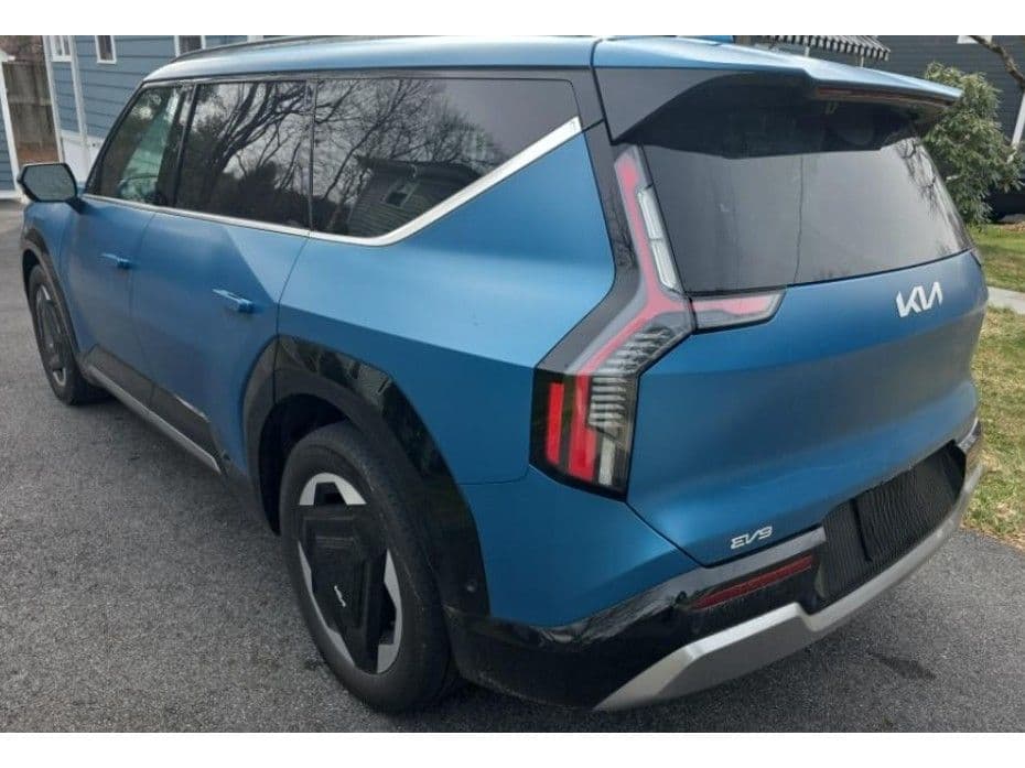 2024 Kia EV9 view 4