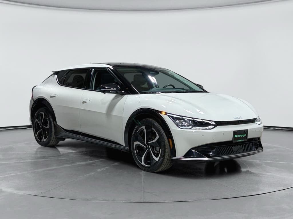 2022 Kia EV6 view 3