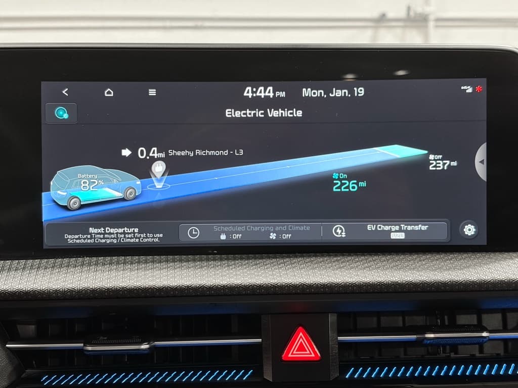 2022 Kia EV6 view 10