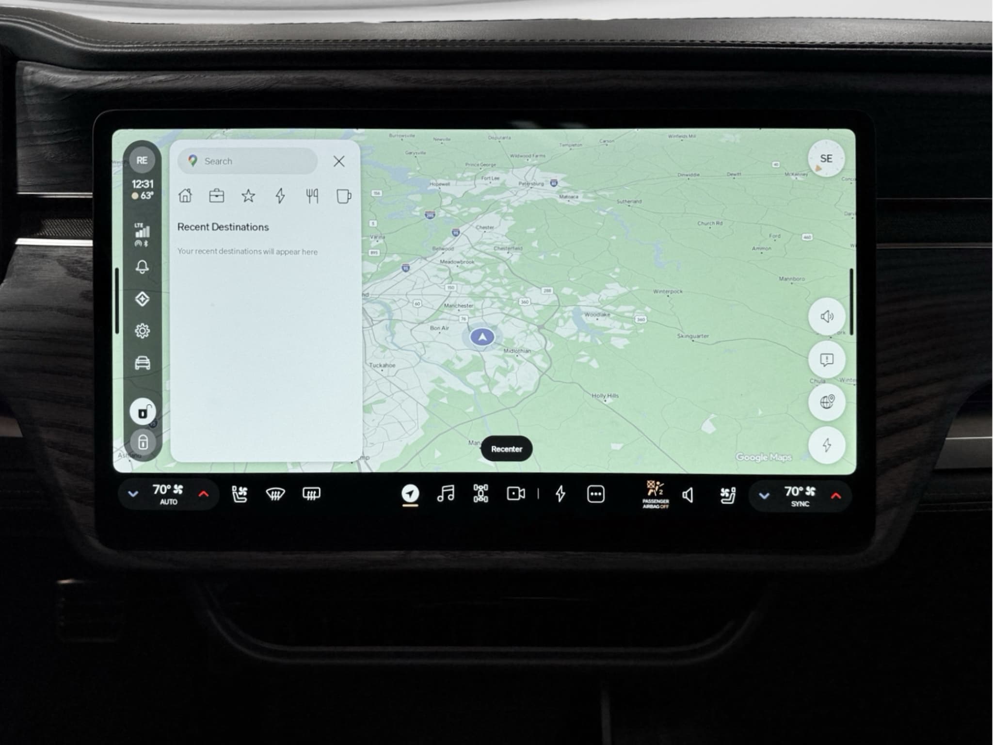 2023 Rivian R1T view 11