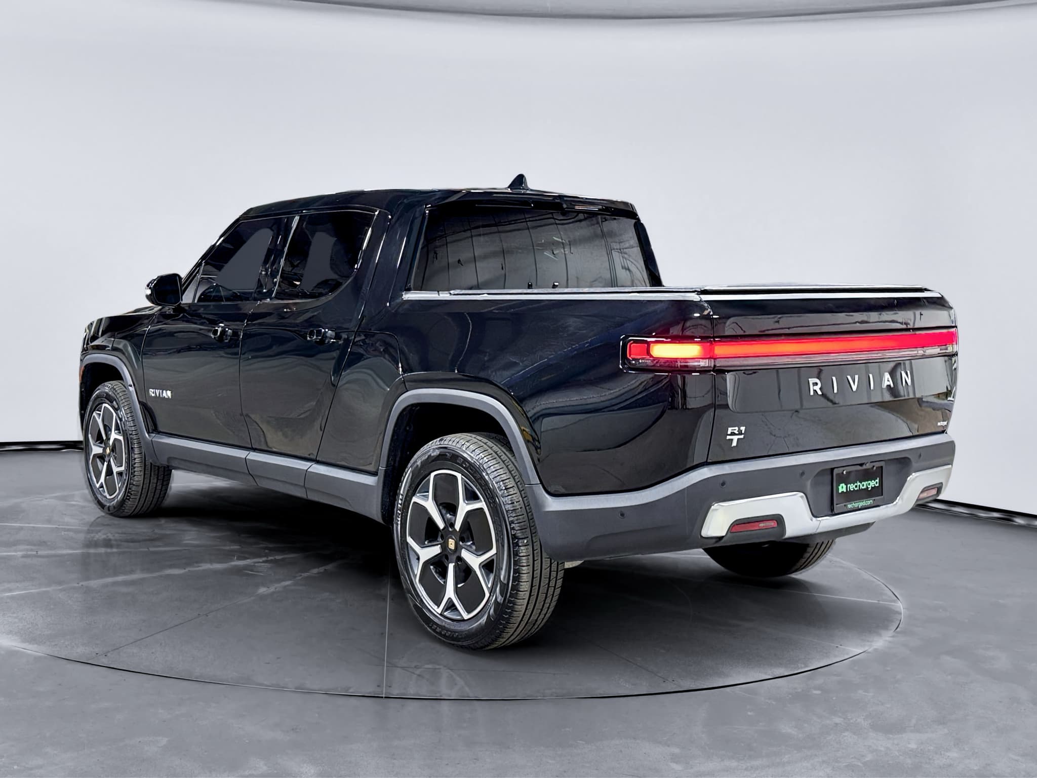 2023 Rivian R1T view 2