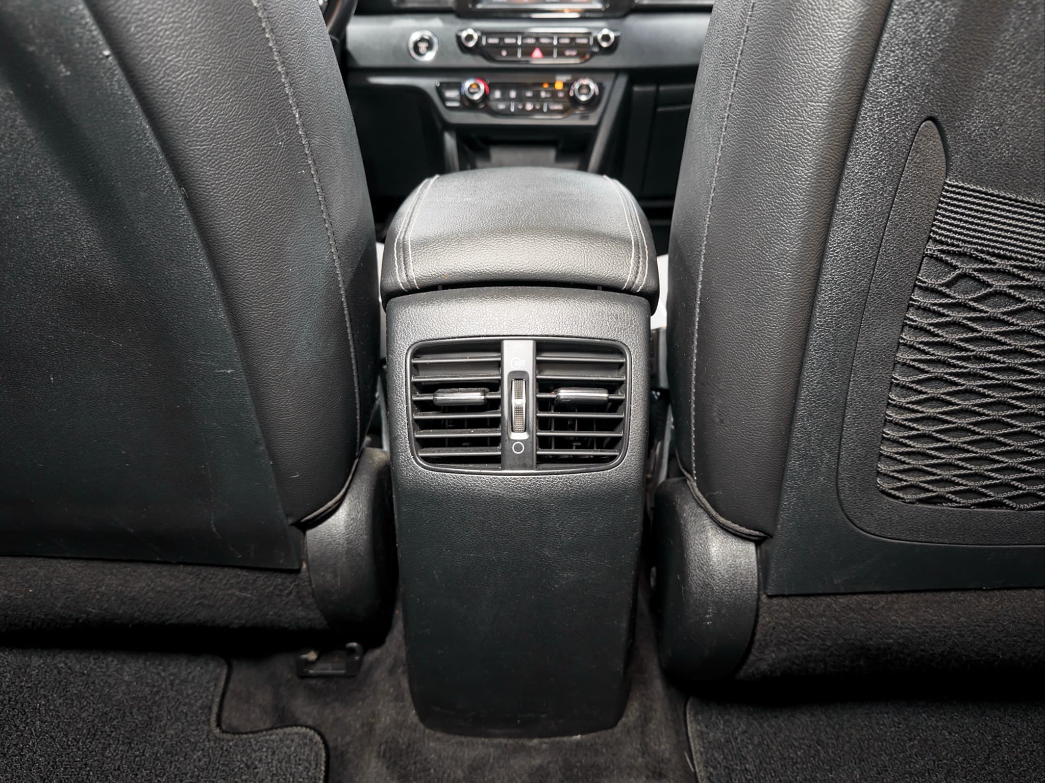 2019 Kia Niro EV view 20