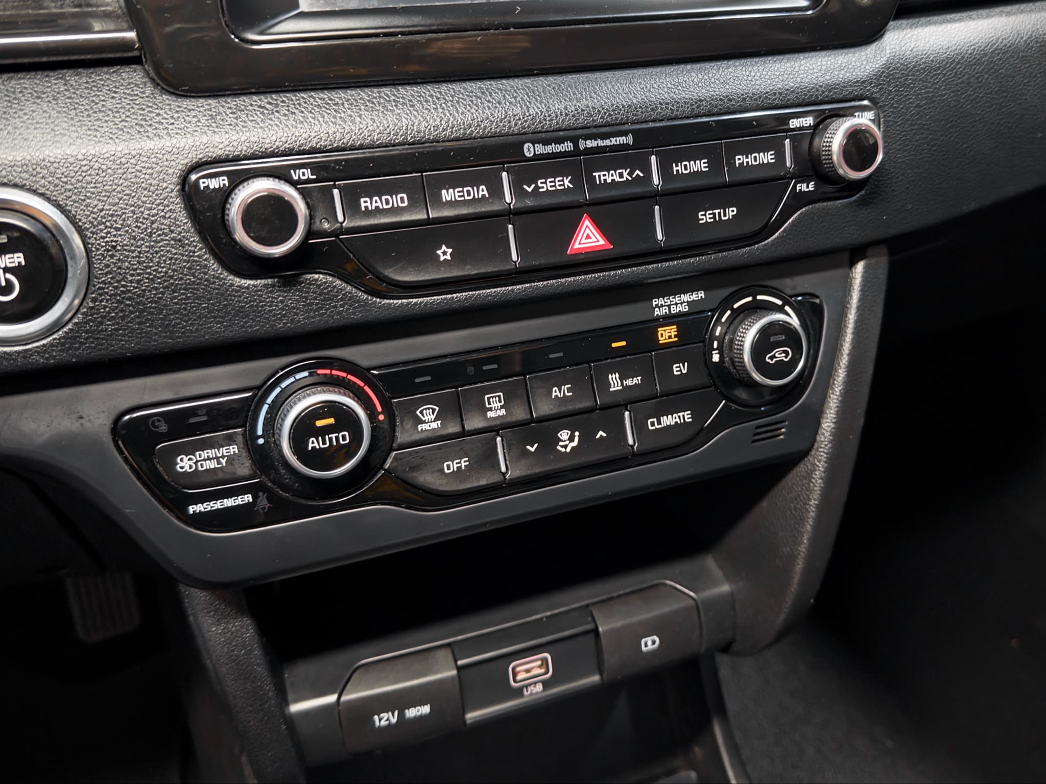 2019 Kia Niro EV view 14