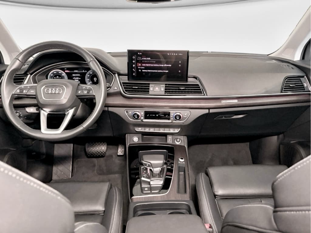 2025 Audi Q5 e view 16