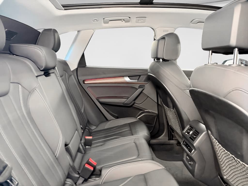 2025 Audi Q5 e view 22