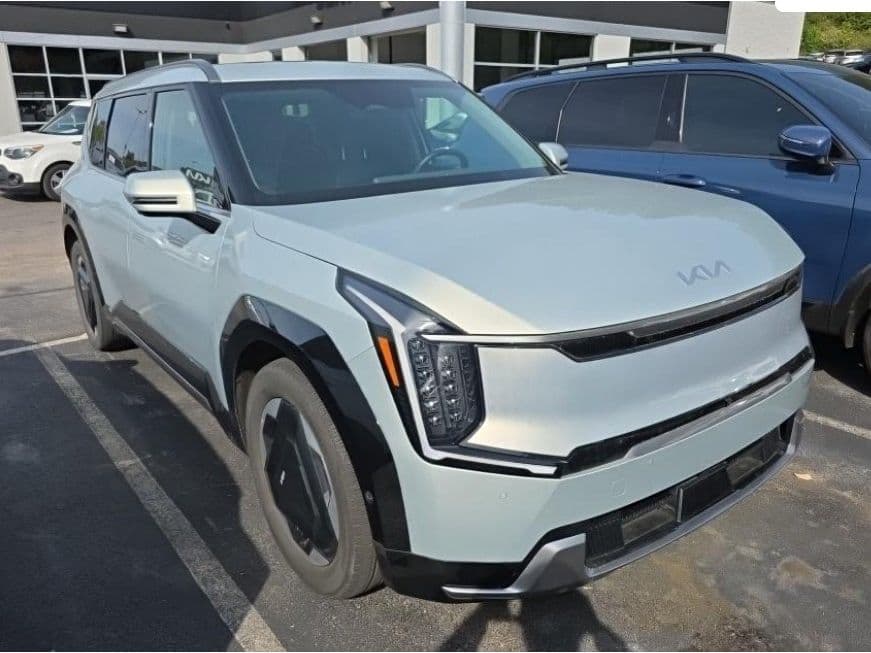 2024 Kia EV9 view 4