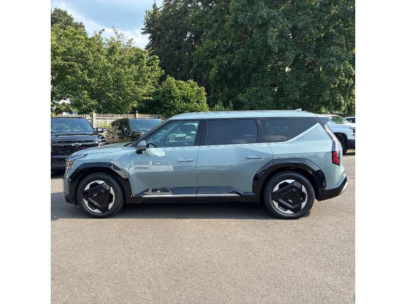 2024 Kia EV9 view 2