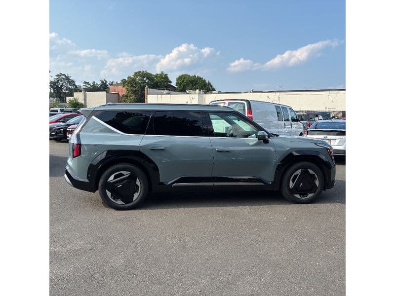 2024 Kia EV9 view 6
