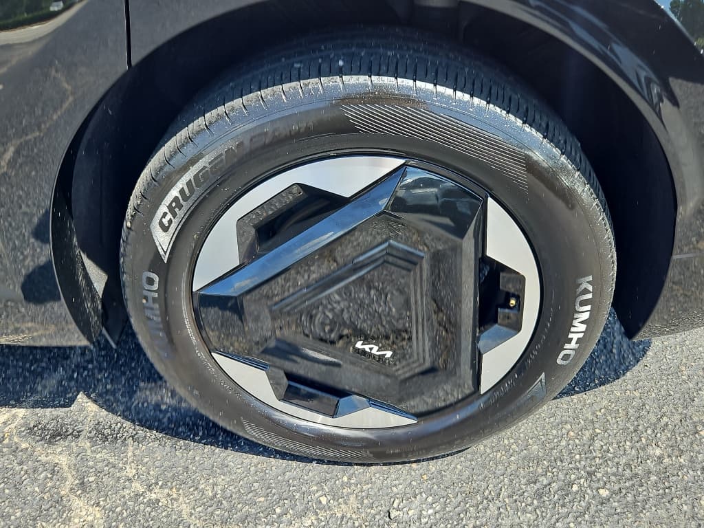 2024 Kia EV9 view 32
