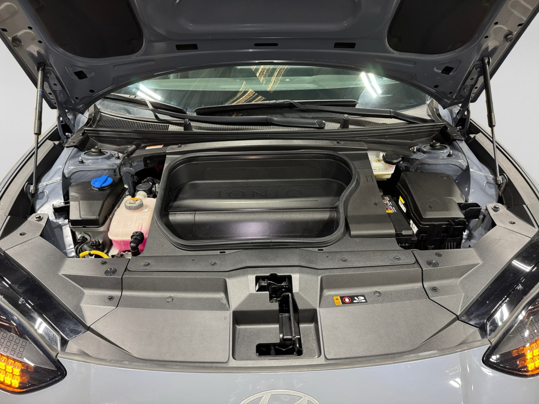 2023 Hyundai IONIQ 6 view 25
