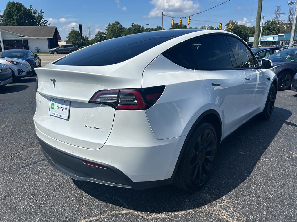 2020 Tesla Model Y view 3