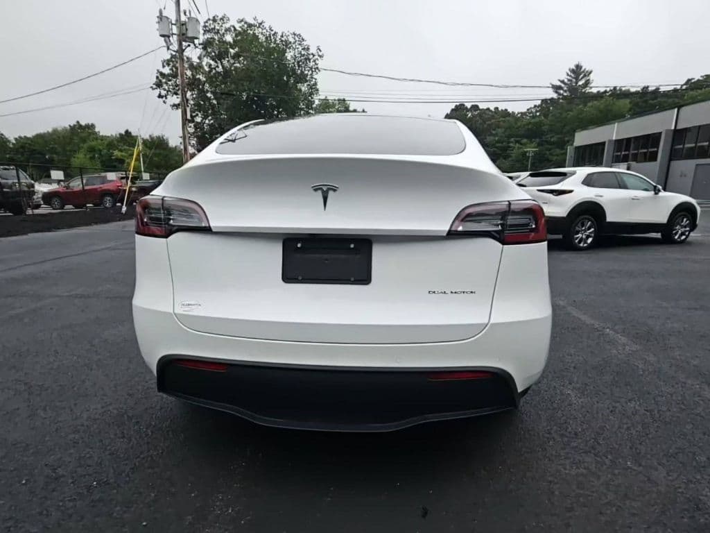 2020 Tesla Model Y view 3