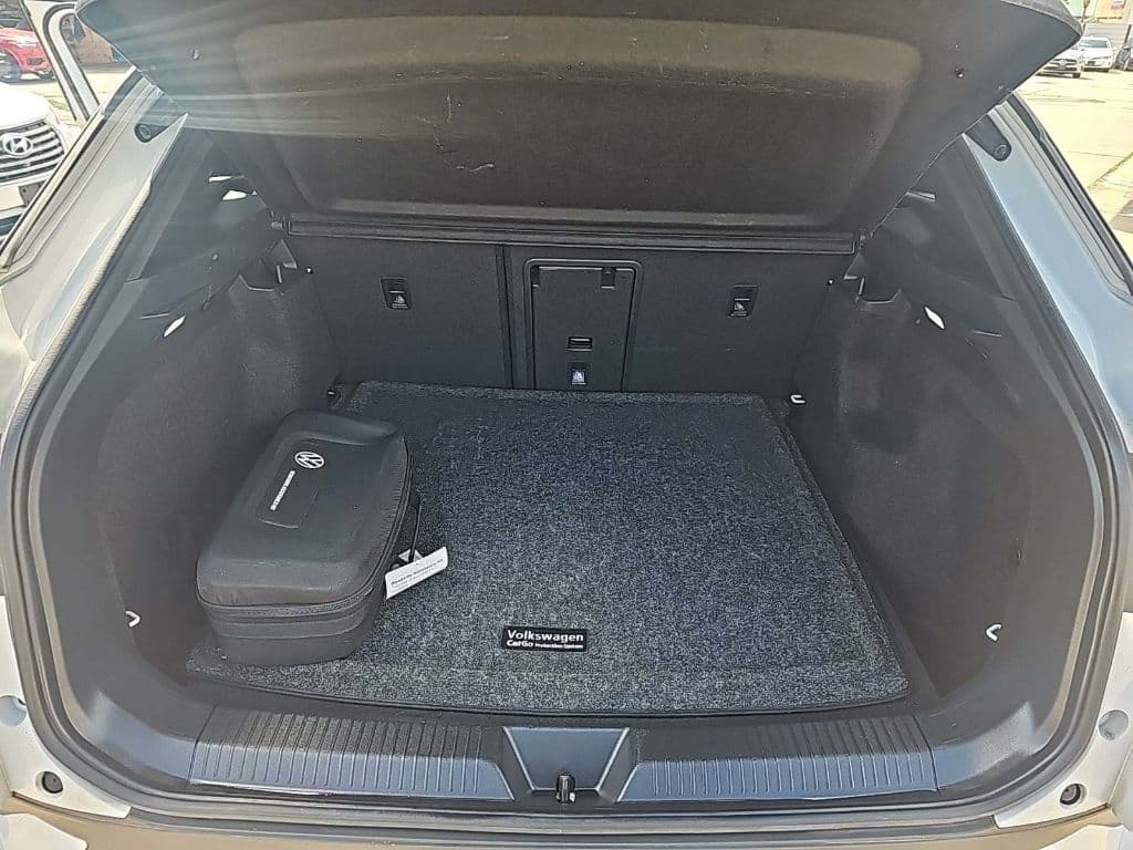 2021 Volkswagen ID.4 view 8