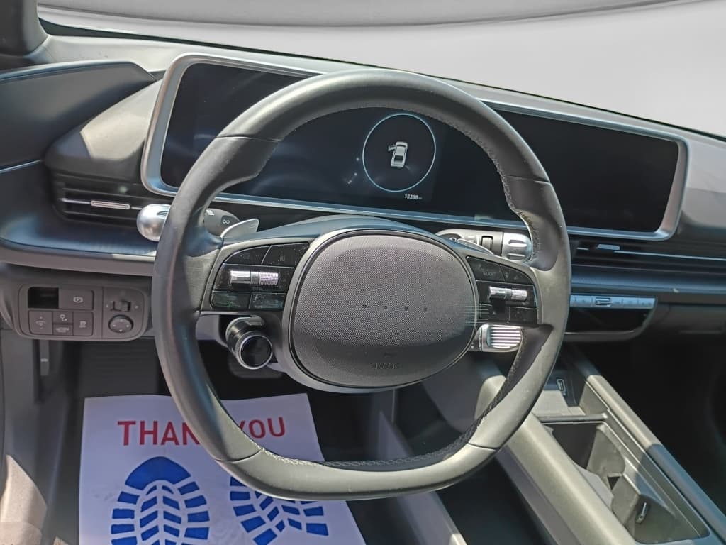 2023 Hyundai IONIQ 6 view 17