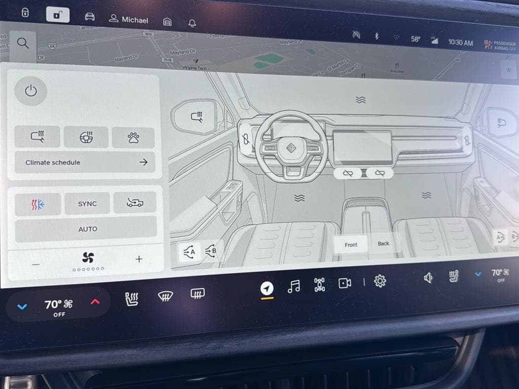 2024 Rivian R1T view 12