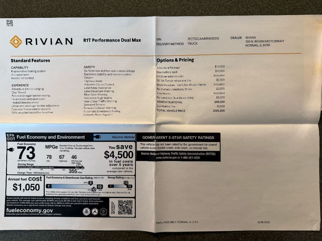 2024 Rivian R1T view 40