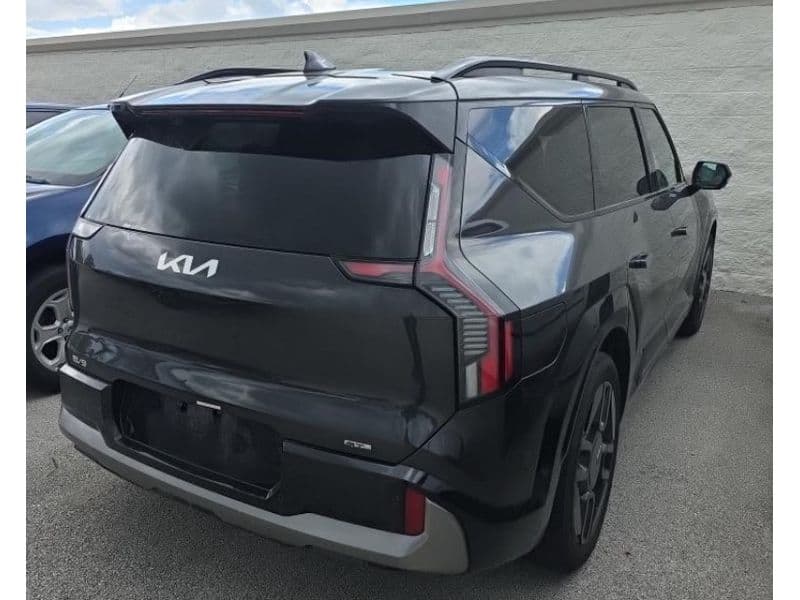 2024 Kia EV9 view 3
