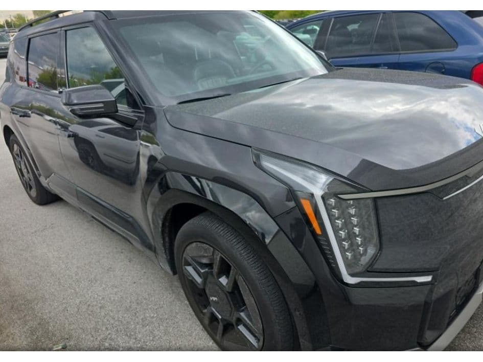 2024 Kia EV9 view 2