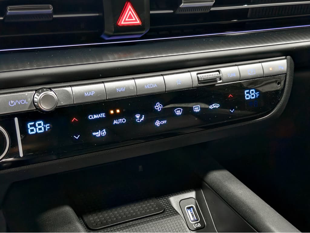 2023 Hyundai IONIQ 6 view 14