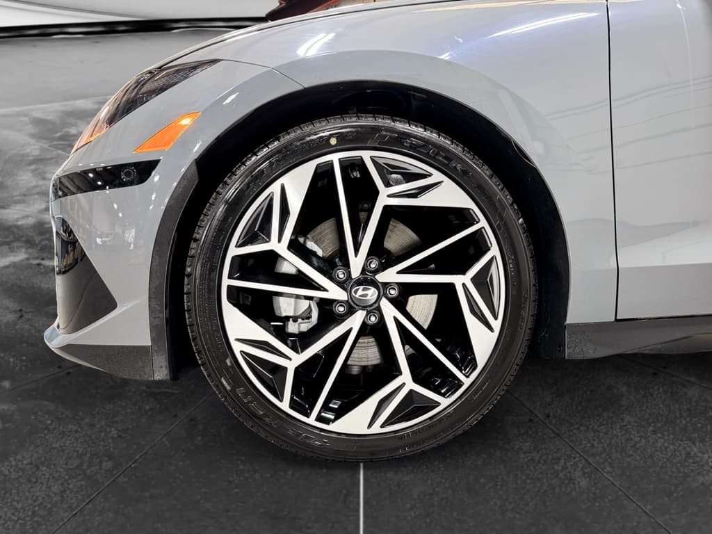 2023 Hyundai IONIQ 6 view 30