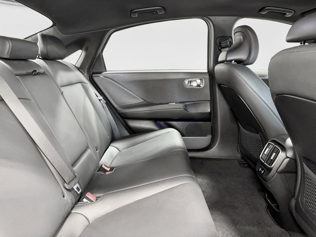 2023 Hyundai IONIQ 6 view 21