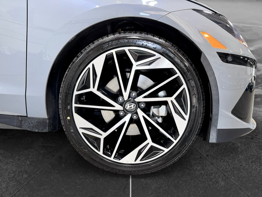 2023 Hyundai IONIQ 6 view 36