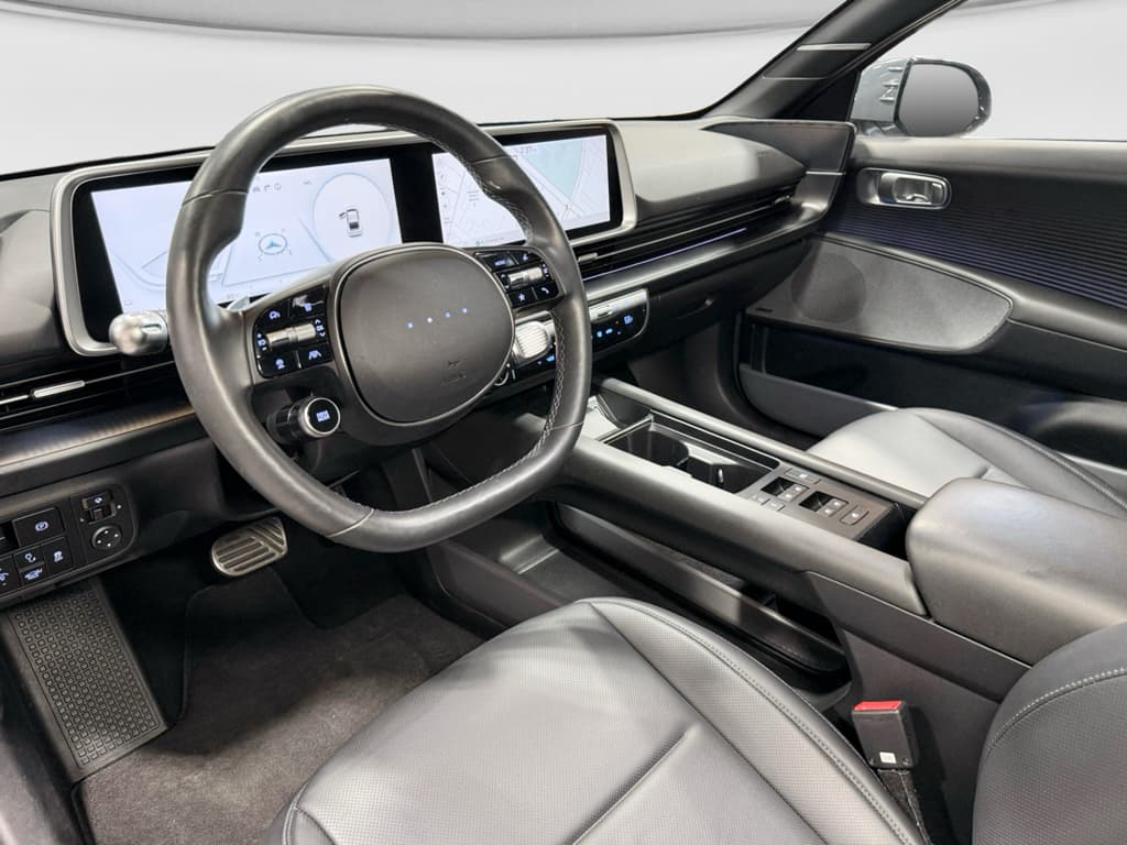 2023 Hyundai IONIQ 6 view 17