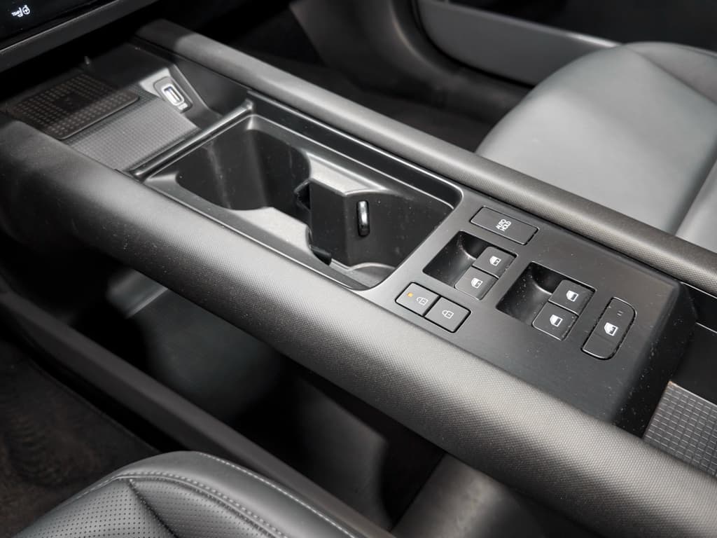 2023 Hyundai IONIQ 6 view 18