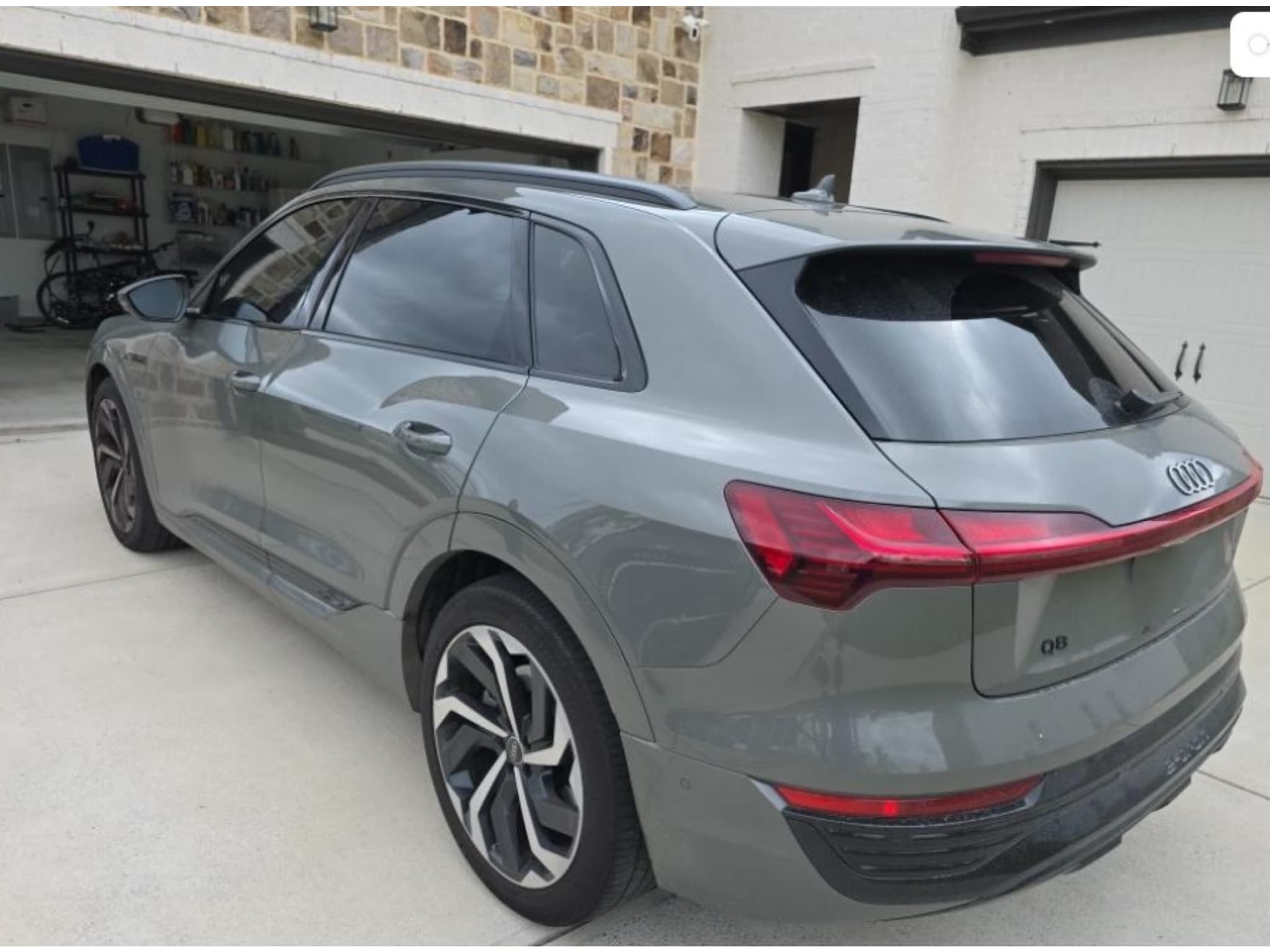 2024 Audi Q8 e-tron view 2