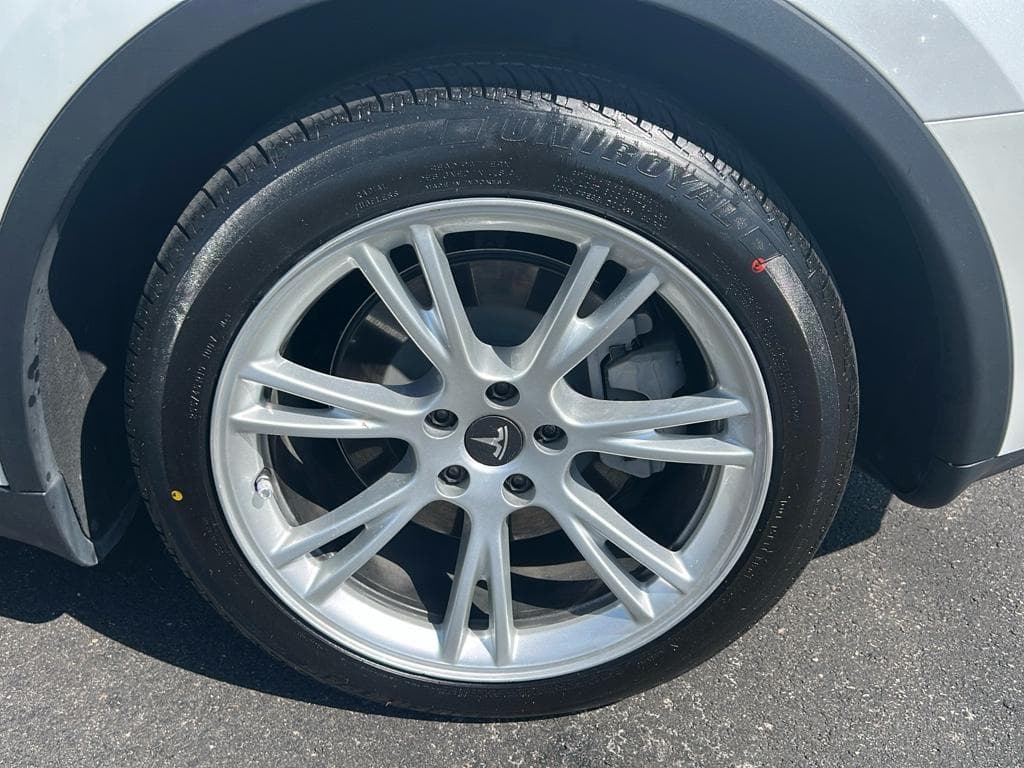 2020 Tesla Model Y view 24