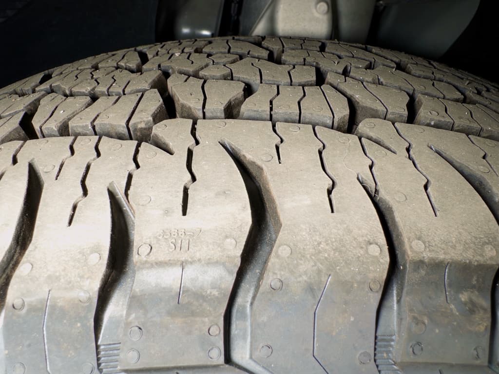2024 Rivian R1T view 34