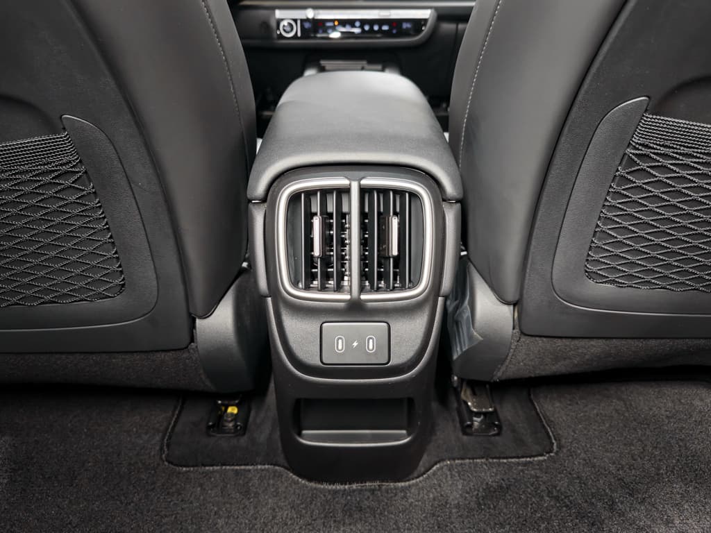 2023 Hyundai IONIQ 6 view 21