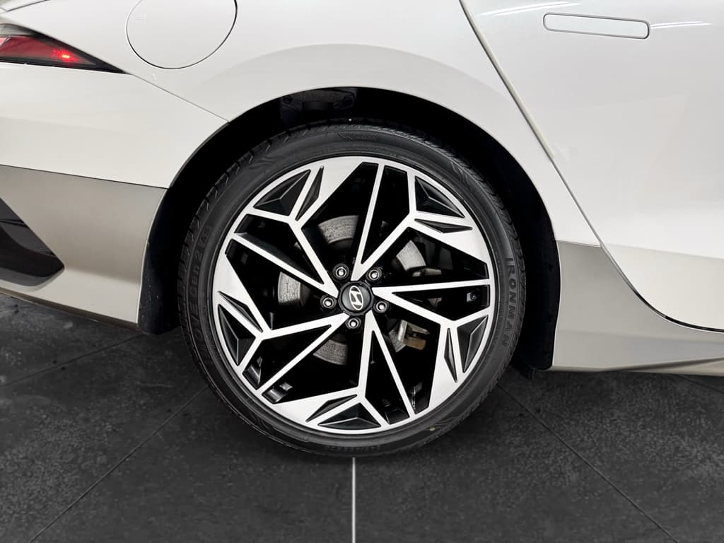 2023 Hyundai IONIQ 6 view 37